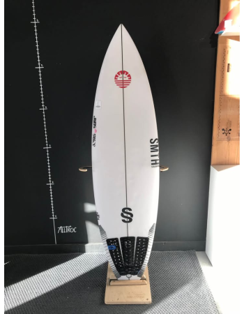 Smith  Pixta  5’9"